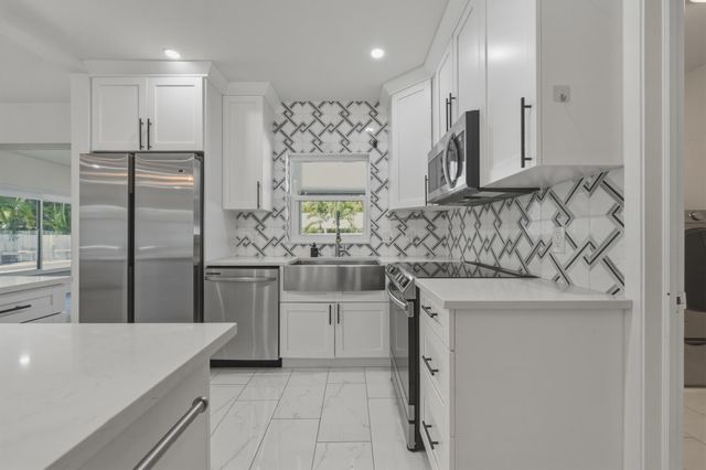 801 NE 19th Terrace, Fort Lauderdale, FL 33304