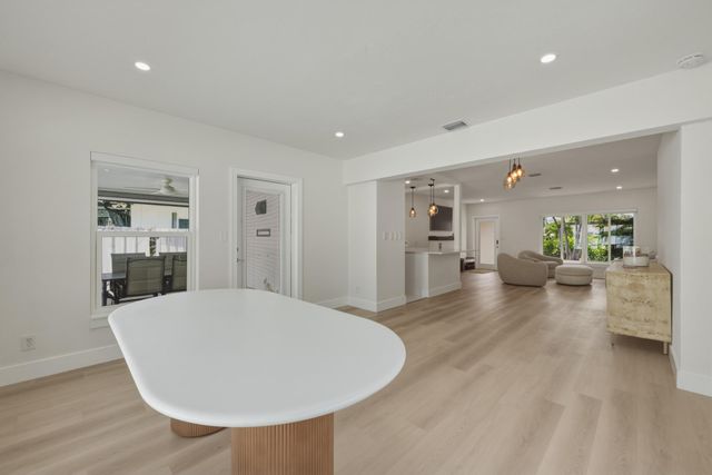 801 NE 19th Terrace, Fort Lauderdale, FL 33304