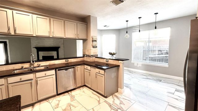 14802 Belterraza Drive, Houston, TX 77083
