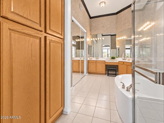 22410 N 48TH Street, Phoenix, AZ 85054