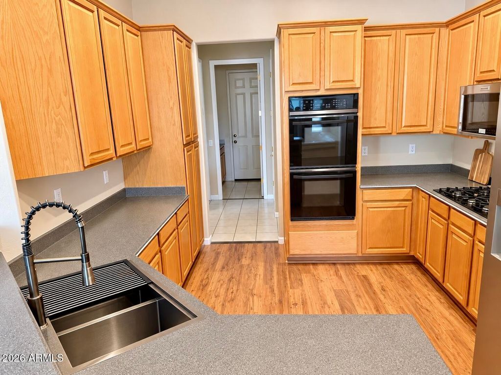 22410 N 48TH Street, Phoenix, AZ 85054 — photo 3