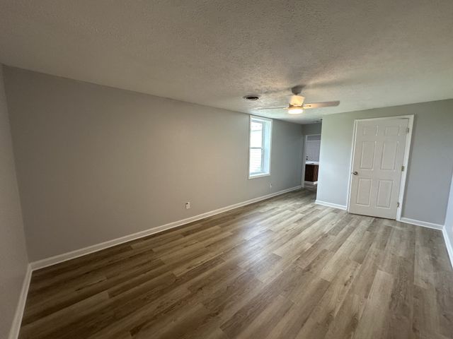 1374 Stroudsville Rd, N, Adams, TN 37010