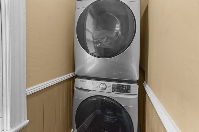 28 Rhode Island Avenue, Newport, RI 02840