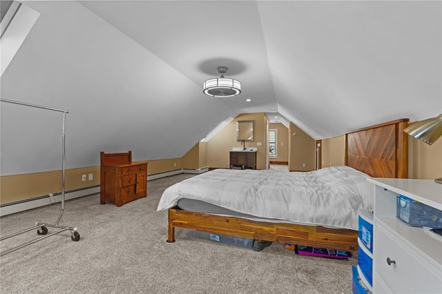 28 Rhode Island Avenue, Newport, RI 02840