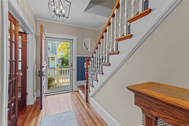 28 Rhode Island Avenue, Newport, RI 02840