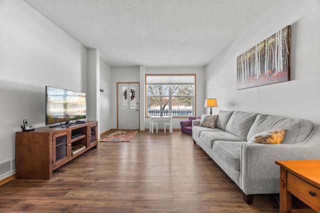 1873 Wildflower Court, Shoreview, MN 55126