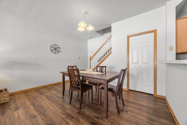 1873 Wildflower Court, Shoreview, MN 55126