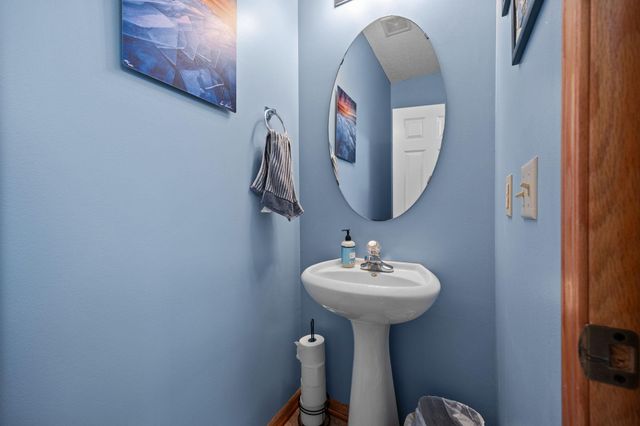 1873 Wildflower Court, Shoreview, MN 55126