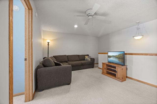 1873 Wildflower Court, Shoreview, MN 55126