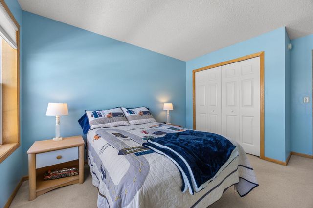 1873 Wildflower Court, Shoreview, MN 55126