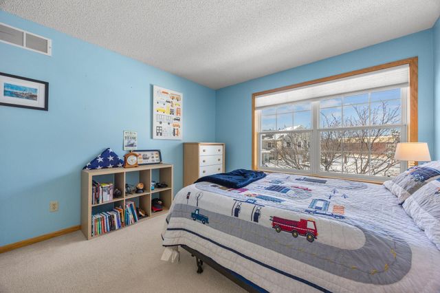 1873 Wildflower Court, Shoreview, MN 55126