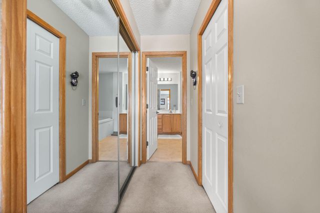 1873 Wildflower Court, Shoreview, MN 55126