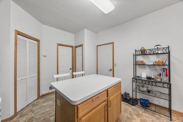 1873 Wildflower Court, Shoreview, MN 55126