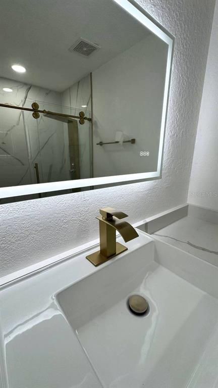 Image 31 of property listing at 385 WILD ORANGE DRIVE, New Smyrna Beach, FL 32168