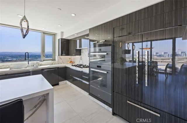 8155 Scholarship, Irvine, CA 92612