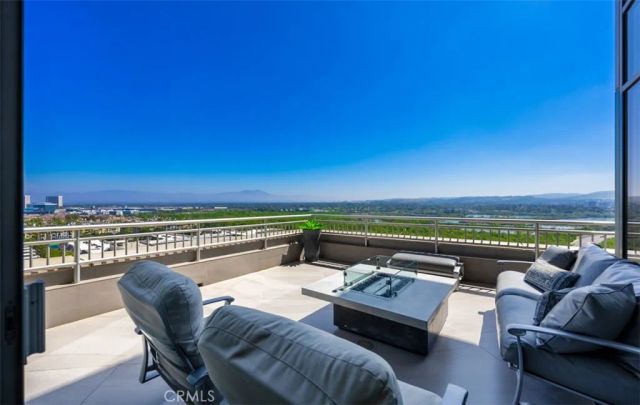 8155 Scholarship, Irvine, CA 92612