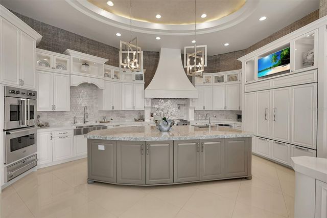 1372 HARBOR DRIVE, Sarasota, FL 34239