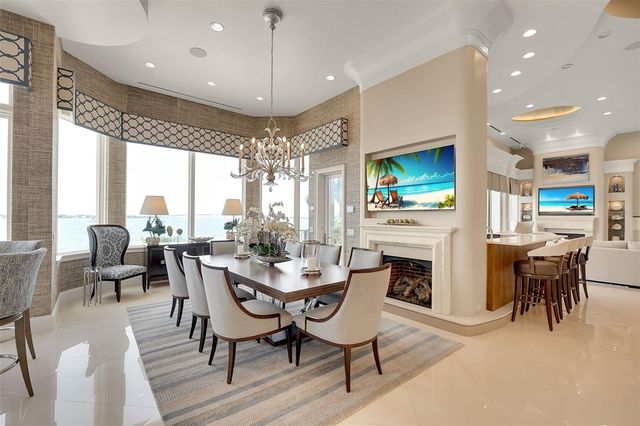 1372 HARBOR DRIVE, Sarasota, FL 34239