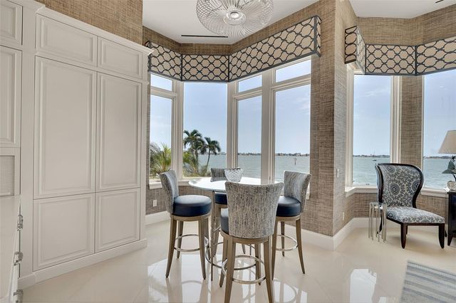 1372 HARBOR DRIVE, Sarasota, FL 34239