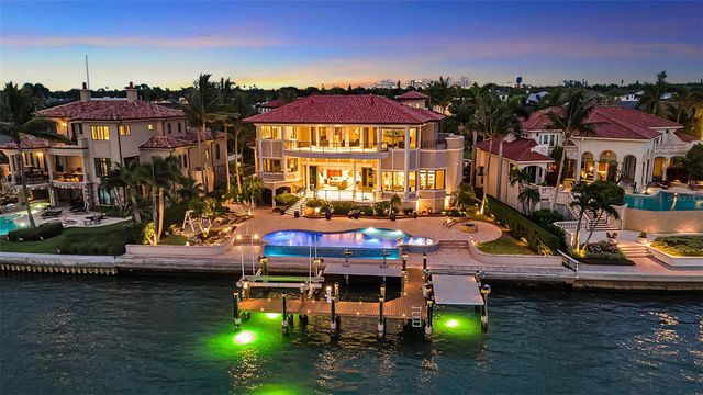 1372 HARBOR DRIVE, Sarasota, FL 34239