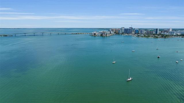 1372 HARBOR DRIVE, Sarasota, FL 34239