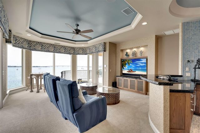 1372 HARBOR DRIVE, Sarasota, FL 34239