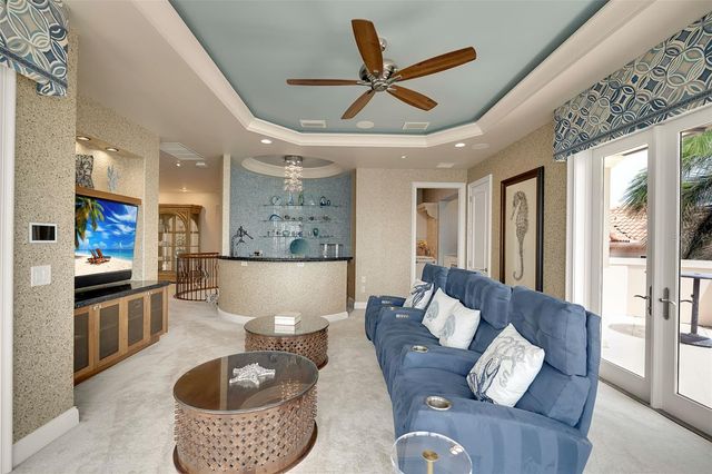 1372 HARBOR DRIVE, Sarasota, FL 34239