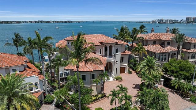 1372 HARBOR DRIVE, Sarasota, FL 34239