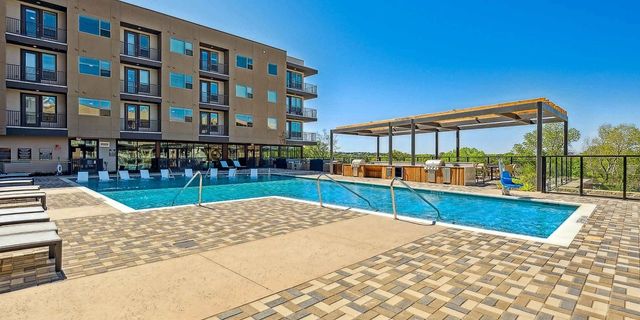 5332 Trinity River Trail 1-1717, Fort Worth, TX 76114