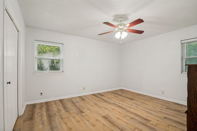 1107 Royal Drive, Kaufman, TX 75142
