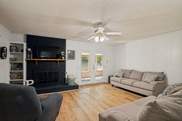 1107 Royal Drive, Kaufman, TX 75142