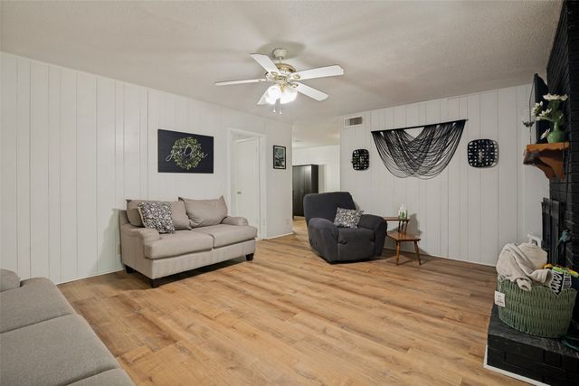 1107 Royal Drive, Kaufman, TX 75142