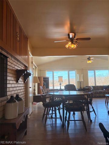 2525 Fisher Road, Howell, MI 48855