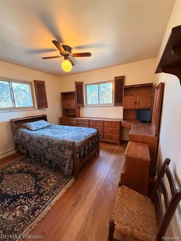 2525 Fisher Road, Howell, MI 48855