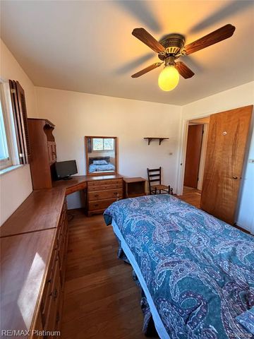 2525 Fisher Road, Howell, MI 48855