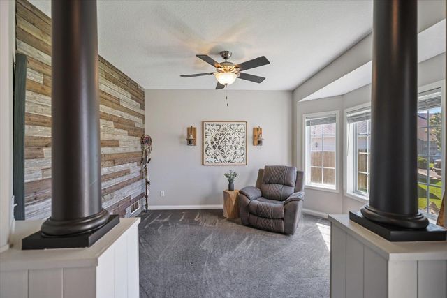 2727 Viola Court, Shakopee, MN 55379