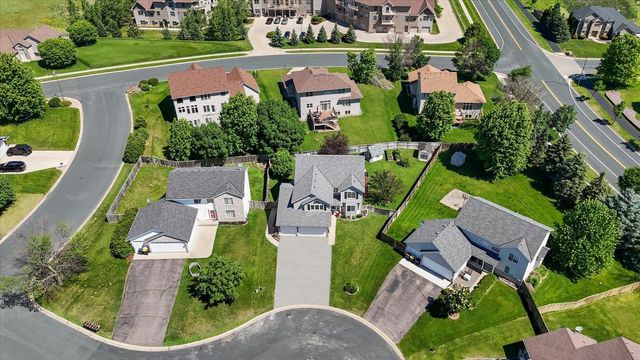 2727 Viola Court, Shakopee, MN 55379