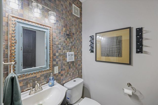 2727 Viola Court, Shakopee, MN 55379