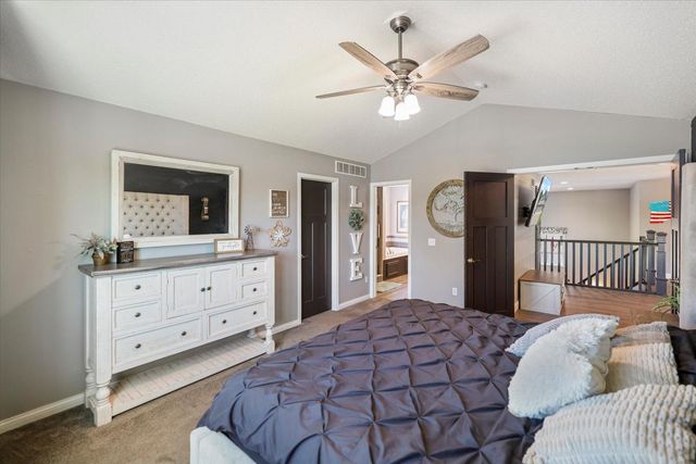 2727 Viola Court, Shakopee, MN 55379