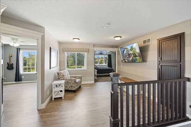 2727 Viola Court, Shakopee, MN 55379