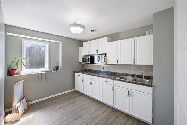2727 Viola Court, Shakopee, MN 55379