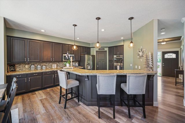 2727 Viola Court, Shakopee, MN 55379