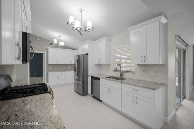 2055 Allegheny Circle, Melbourne, FL 32935