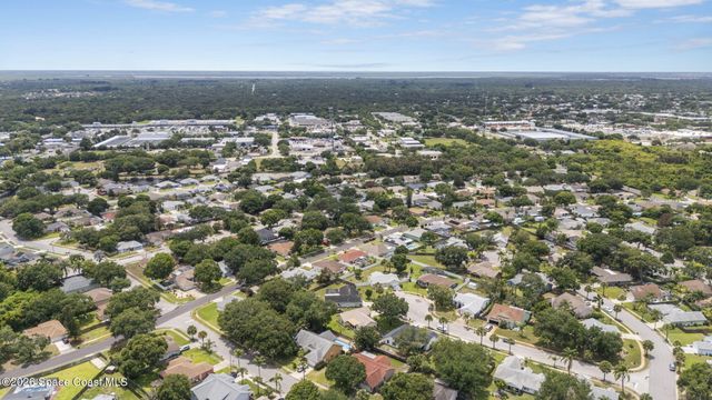 2055 Allegheny Circle, Melbourne, FL 32935