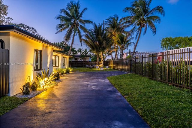 14500 NE 18th Ave, Miami, FL 33181