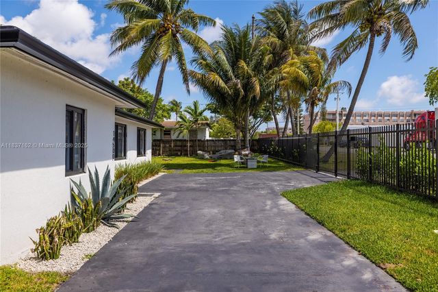 14500 NE 18th Ave, Miami, FL 33181