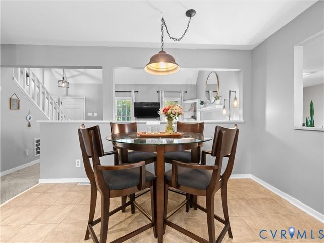 8212 Stone River Ct, Chesterfield, VA 23235