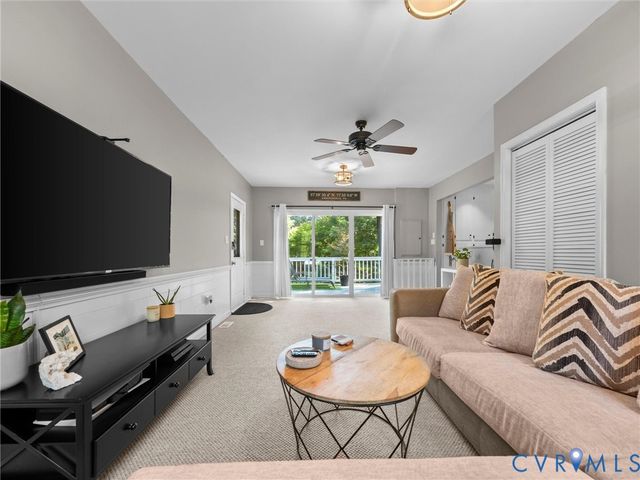 8212 Stone River Ct, Chesterfield, VA 23235