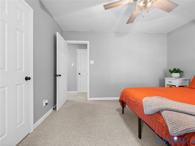 8212 Stone River Ct, Chesterfield, VA 23235