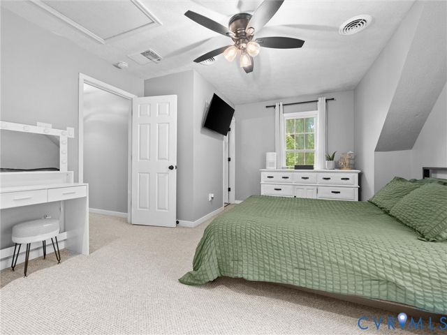 8212 Stone River Ct, Chesterfield, VA 23235